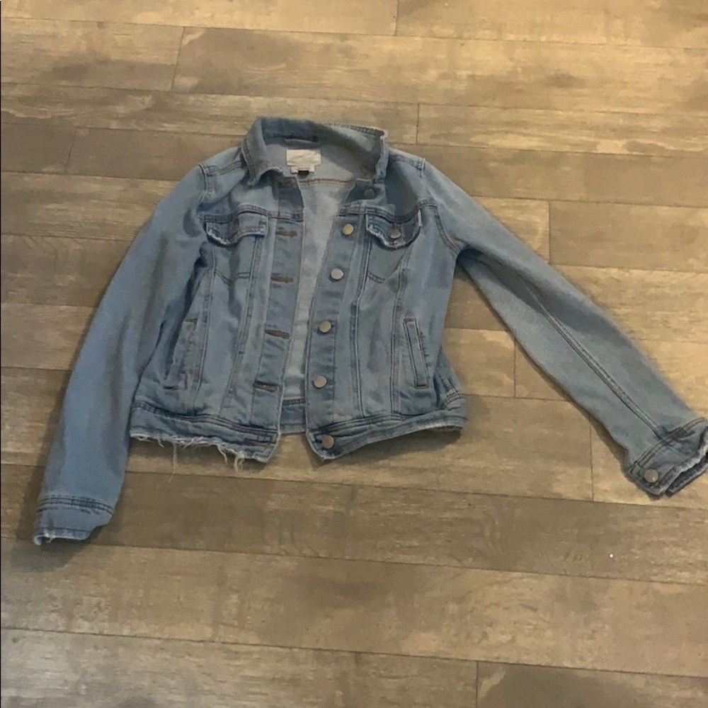 Universal Thread Distressed Jean Jacket